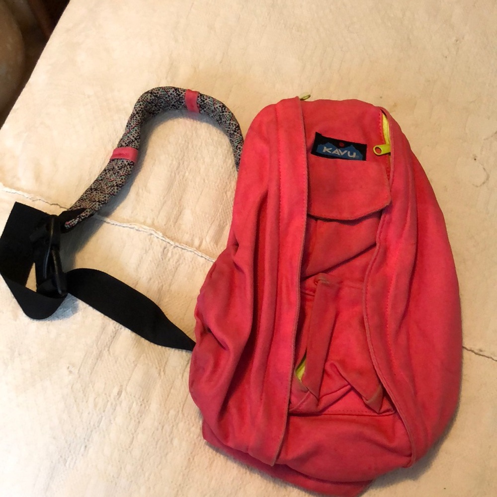 Kavu sling bag